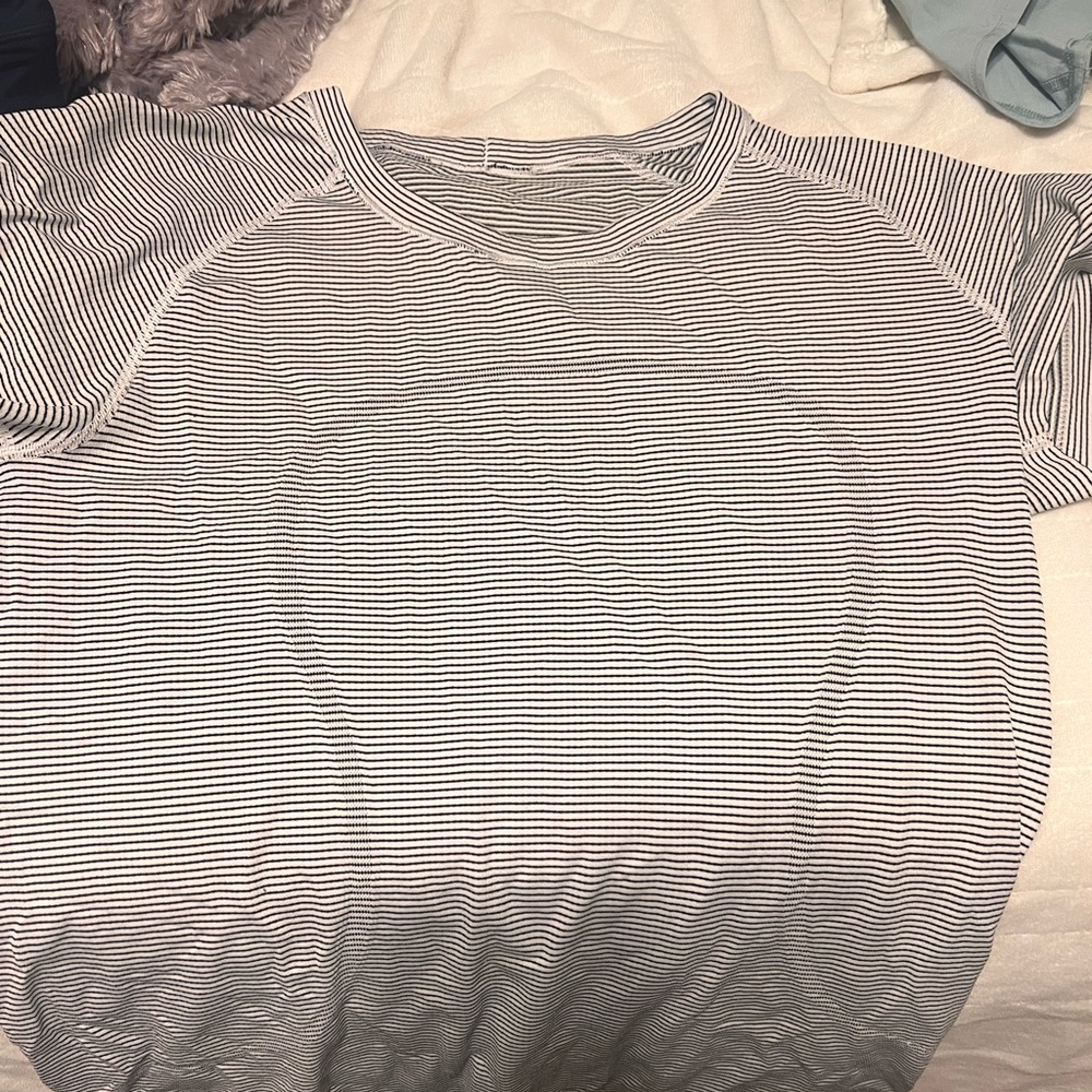 Lululemon Swiftly Tee Regular Length - image 1